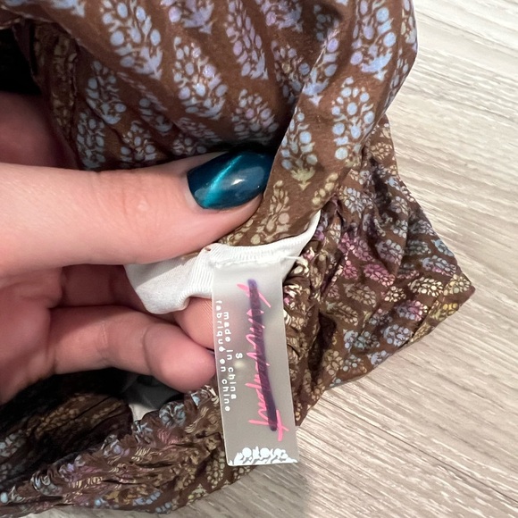 EUC FP Movement by Free People The Way Home Logo Shorts - Picture 7 of 9